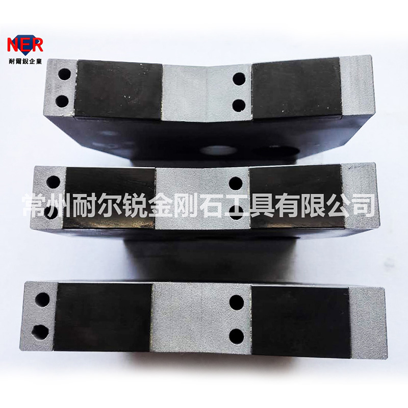 金(jīn)剛石工(gōng)裝